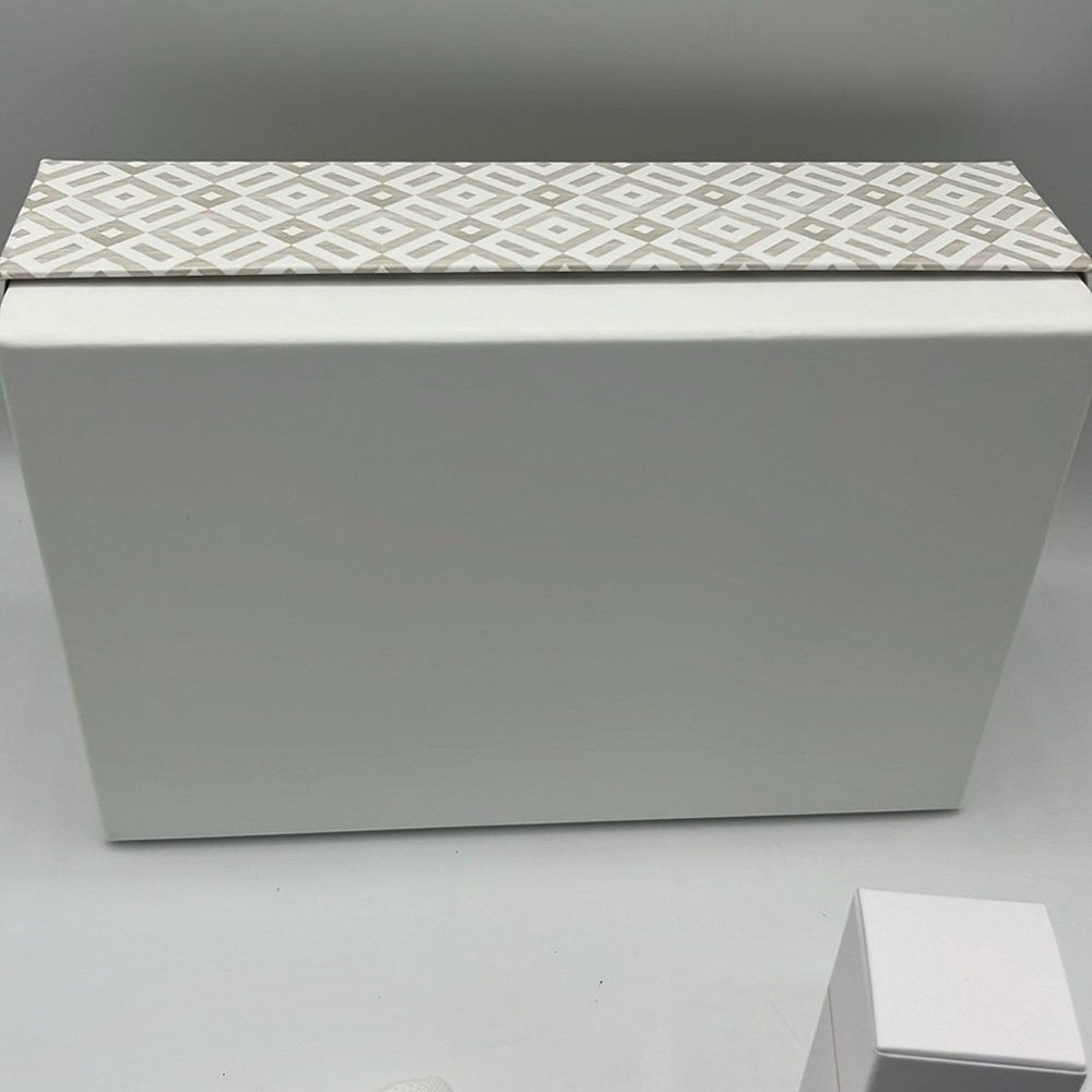 Dior Gift Packaging Bundle - Picture 3 of 6